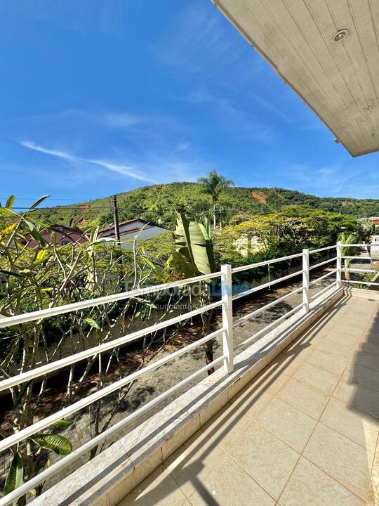 Casa para aluguel de temporada em São Sebastião (Praia da Baleia)