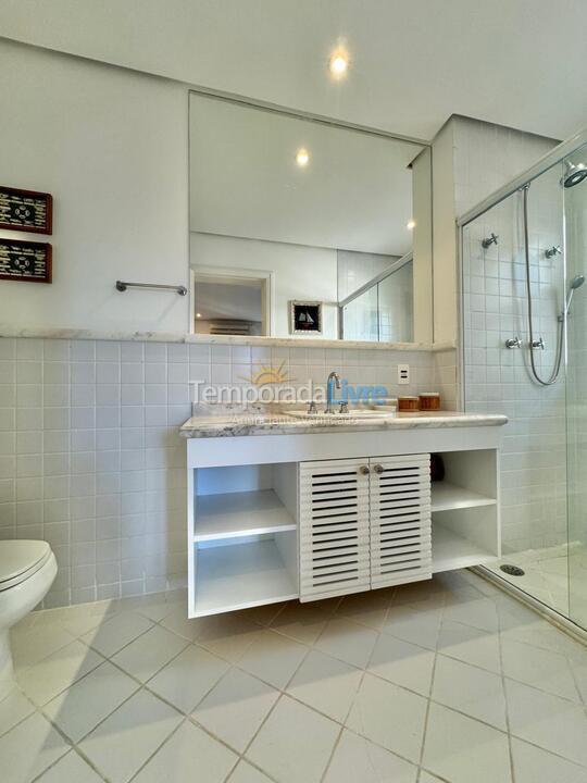 Casa para aluguel de temporada em São Sebastião (Praia da Baleia)