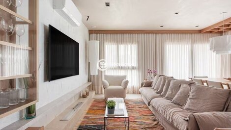 Luxurious Penthouse with Stunning Views.