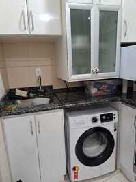 Apartment on the second block of Meia Praia Beach