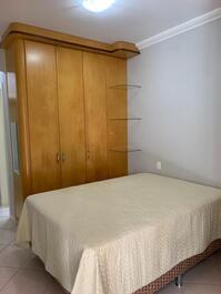 Apartment on the second block of Meia Praia Beach