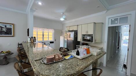 Casa Riviera pertinho da praia módulo 4