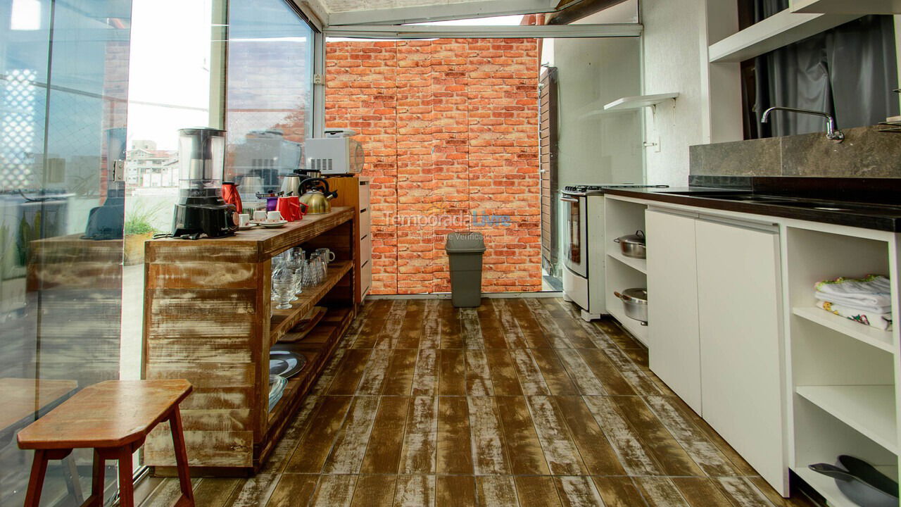 Apartamento para aluguel de temporada em Florianopolis (Canasvieiras)