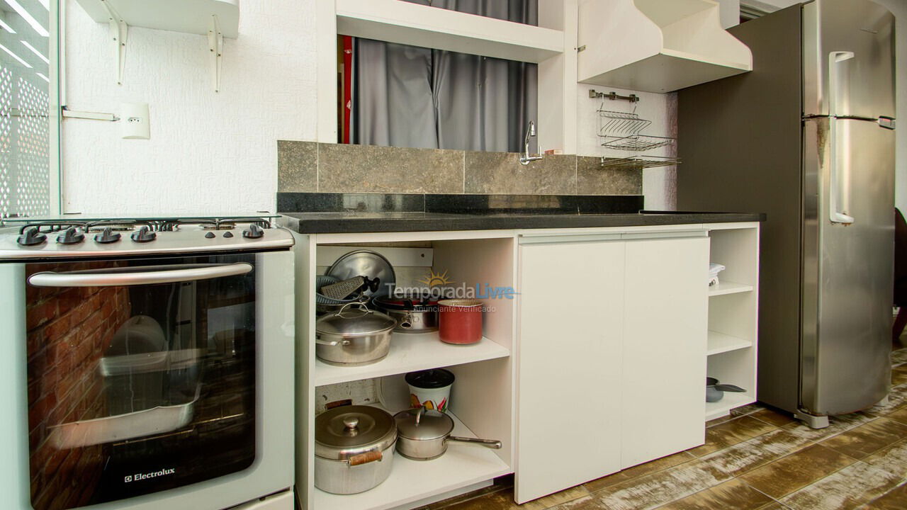 Apartamento para aluguel de temporada em Florianopolis (Canasvieiras)
