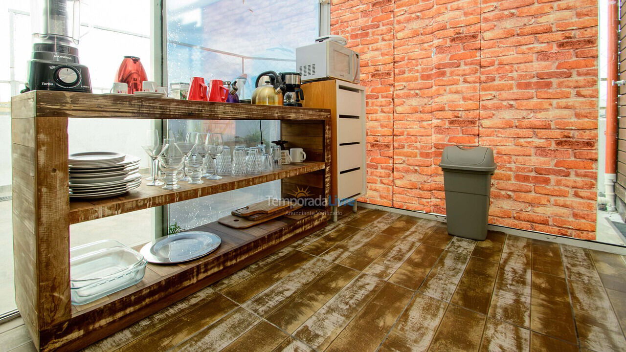 Apartamento para aluguel de temporada em Florianopolis (Canasvieiras)