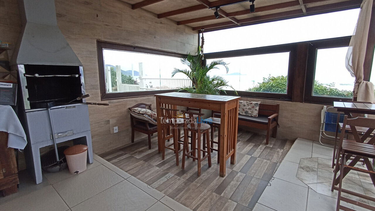 Casa para aluguel de temporada em Florianopolis (Praia dos Ingleses)