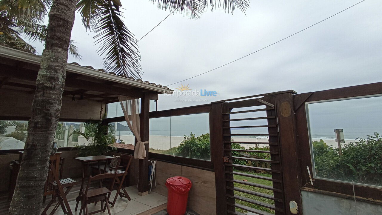 Casa para aluguel de temporada em Florianopolis (Praia dos Ingleses)