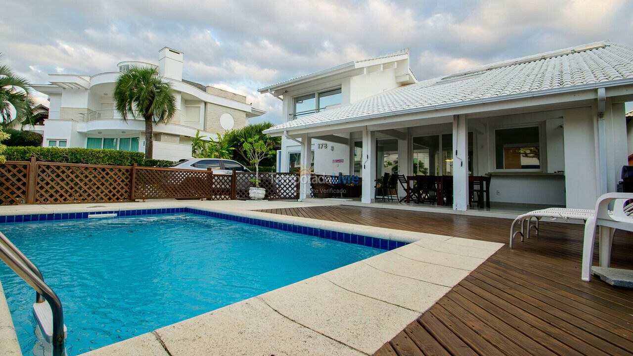 House for vacation rental in Florianopolis (Jurerê Internacional)