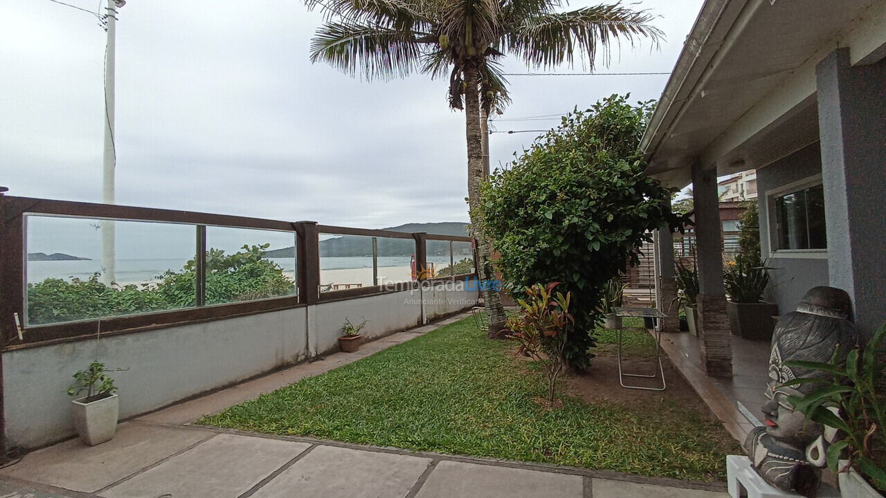 Casa para aluguel de temporada em Florianopolis (Praia dos Ingleses)