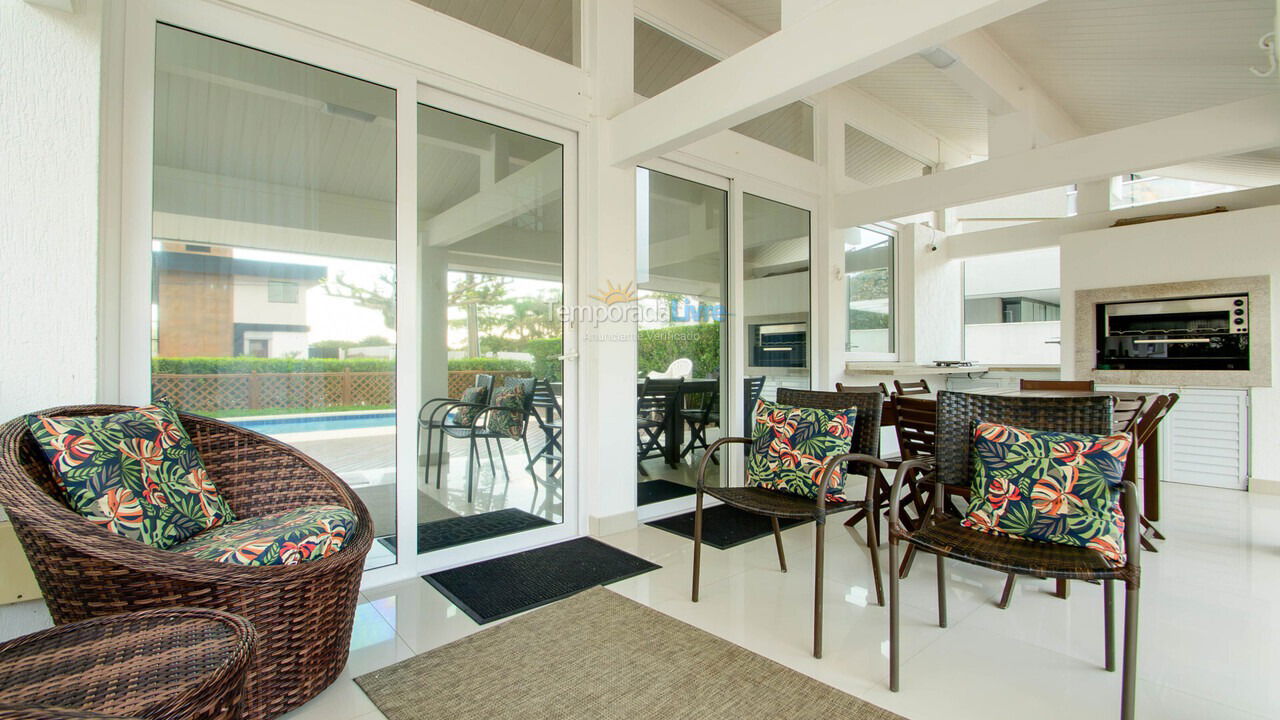 House for vacation rental in Florianopolis (Jurerê Internacional)