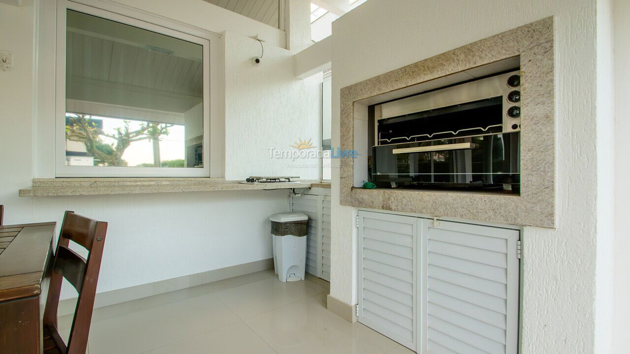 House for vacation rental in Florianopolis (Jurerê Internacional)