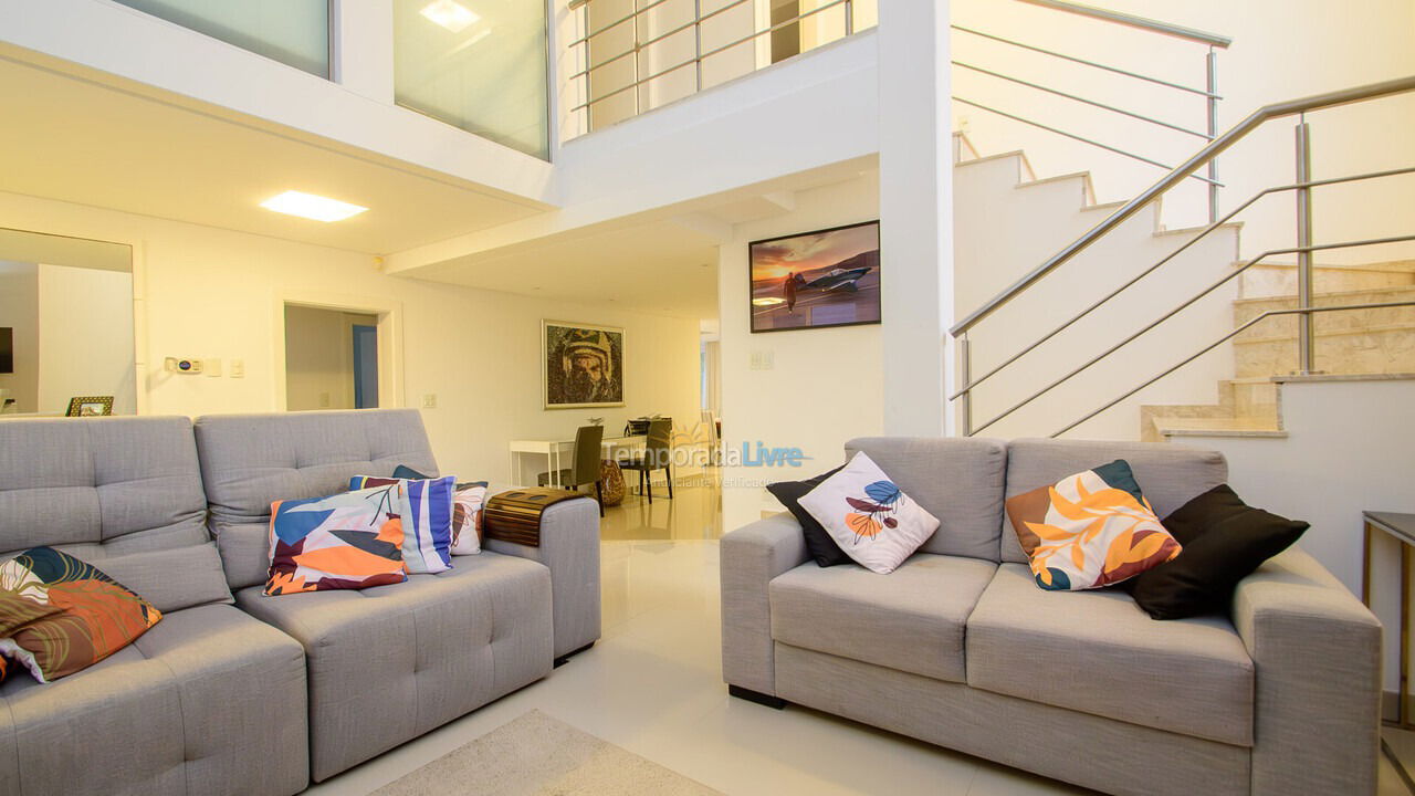 House for vacation rental in Florianopolis (Jurerê Internacional)
