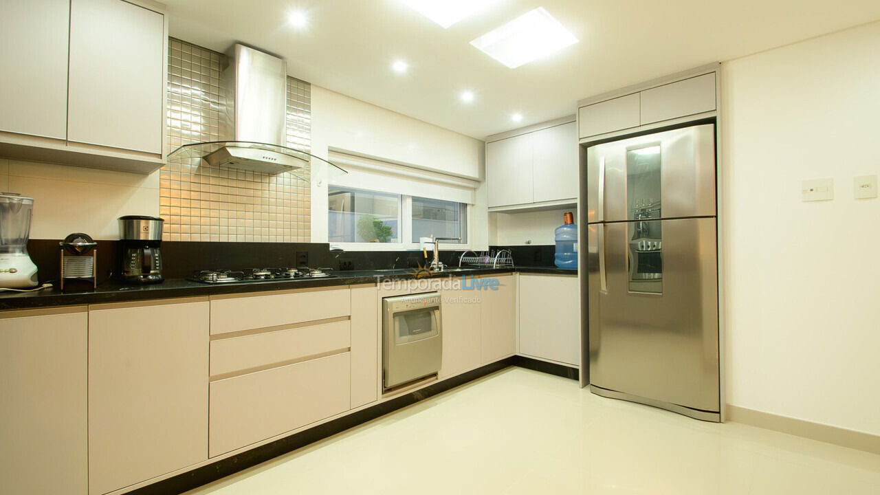 House for vacation rental in Florianopolis (Jurerê Internacional)