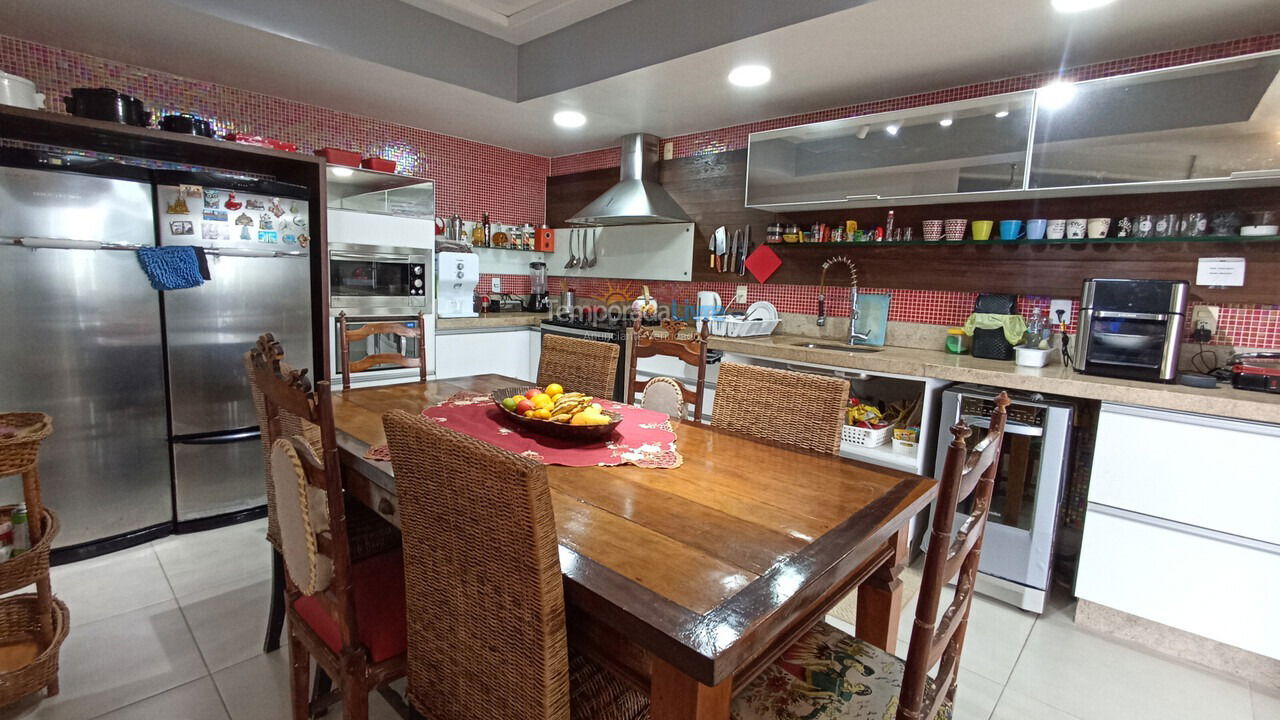 Casa para aluguel de temporada em Florianopolis (Praia dos Ingleses)