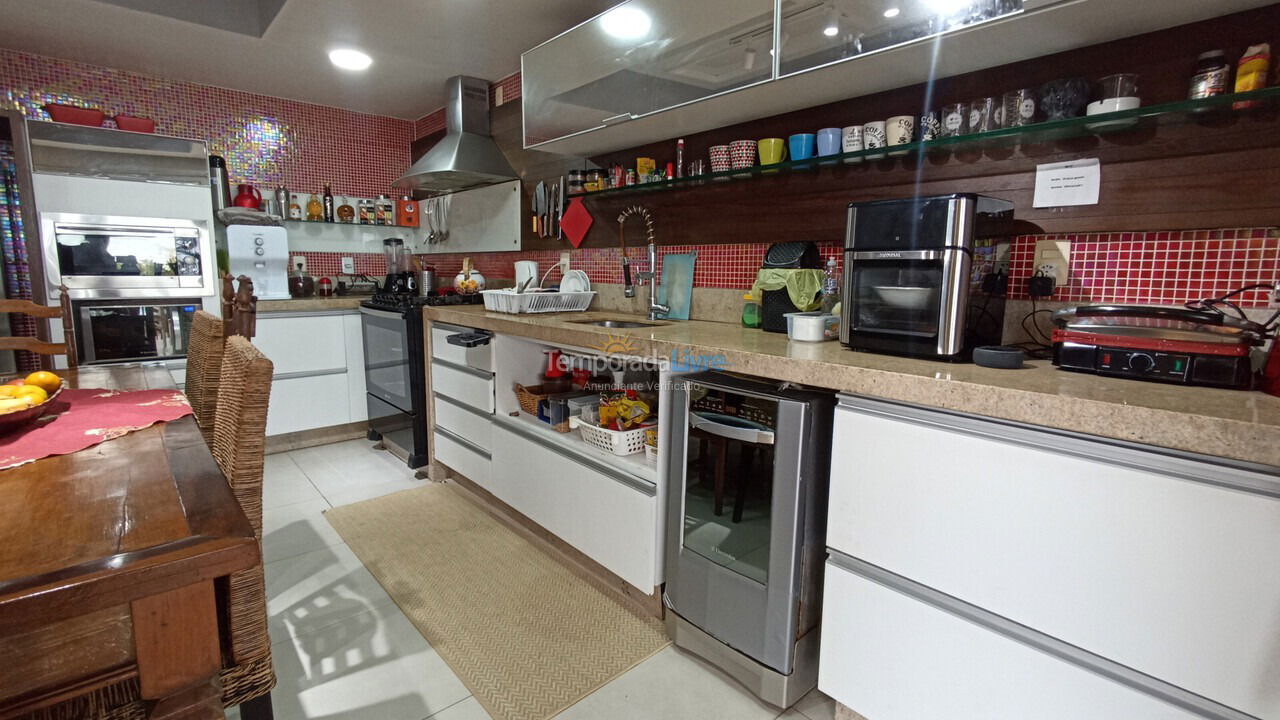 Casa para aluguel de temporada em Florianopolis (Praia dos Ingleses)