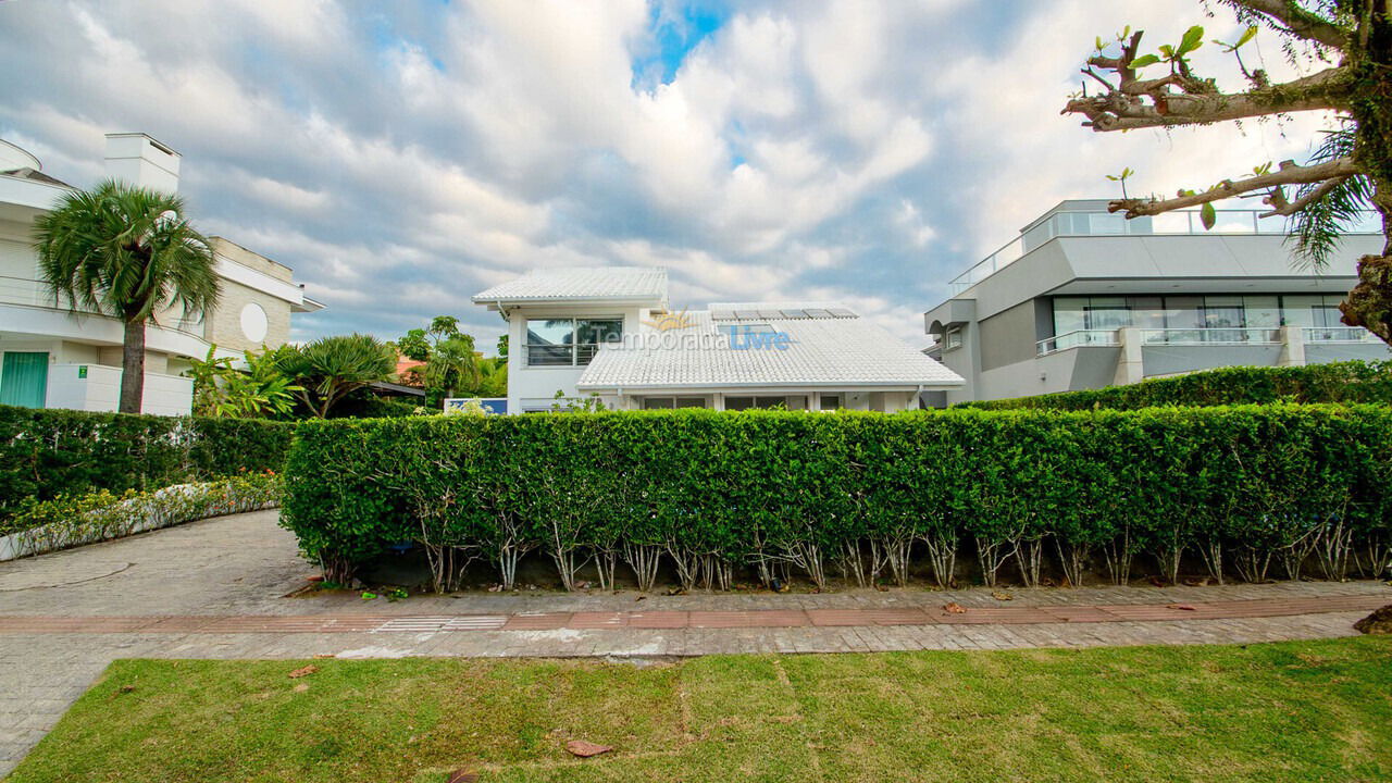 House for vacation rental in Florianopolis (Jurerê Internacional)