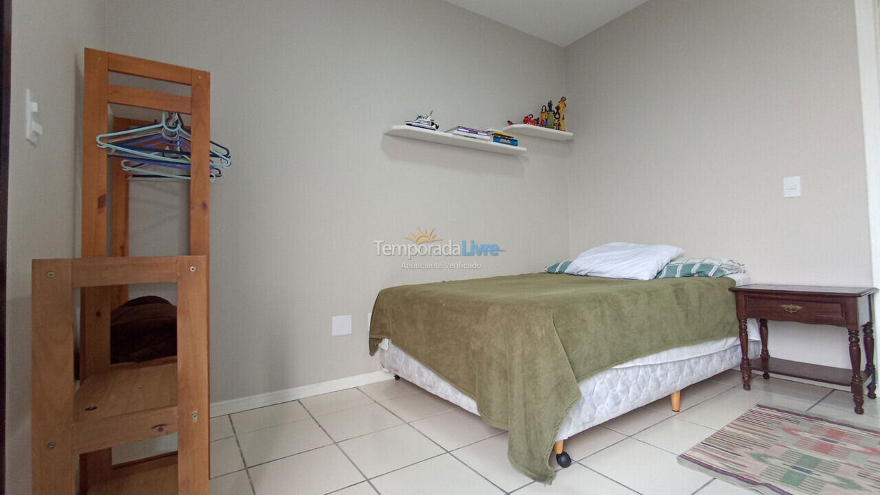 Apartamento para aluguel de temporada em Florianopolis (Praia dos Ingleses)