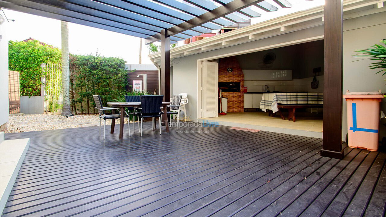 Casa para alquiler de vacaciones em Florianopolis (Praia dos Ingleses)