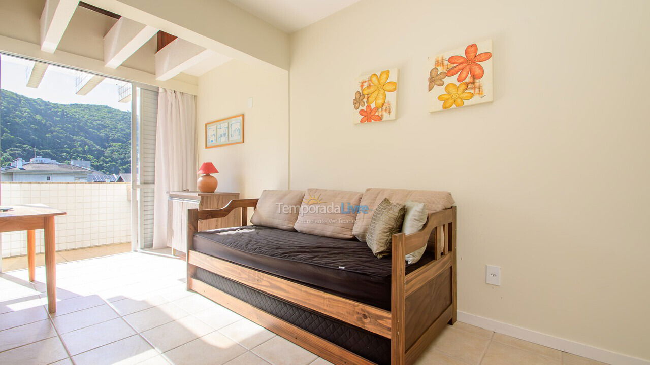 Apartamento para aluguel de temporada em Florianópolis (Brava)