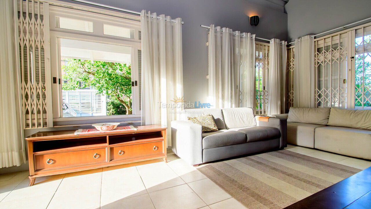Casa para alquiler de vacaciones em Florianopolis (Praia dos Ingleses)