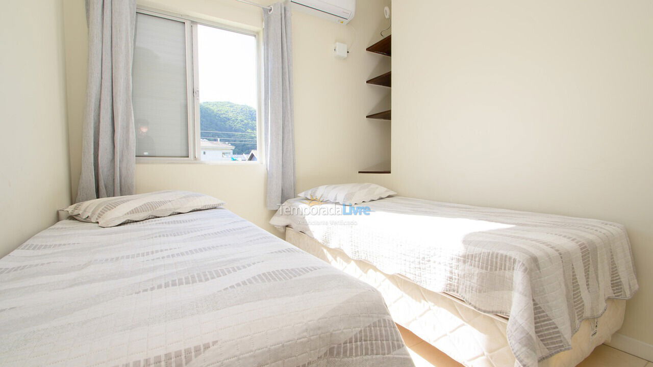 Apartamento para aluguel de temporada em Florianópolis (Brava)