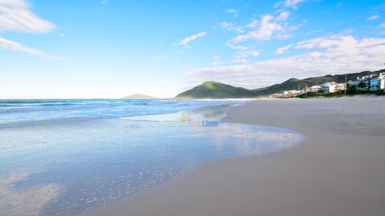 Apartamento para aluguel de temporada em Florianópolis (Brava)