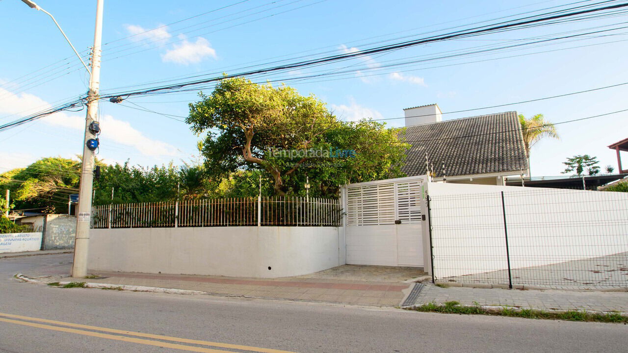 Casa para alquiler de vacaciones em Florianopolis (Praia dos Ingleses)