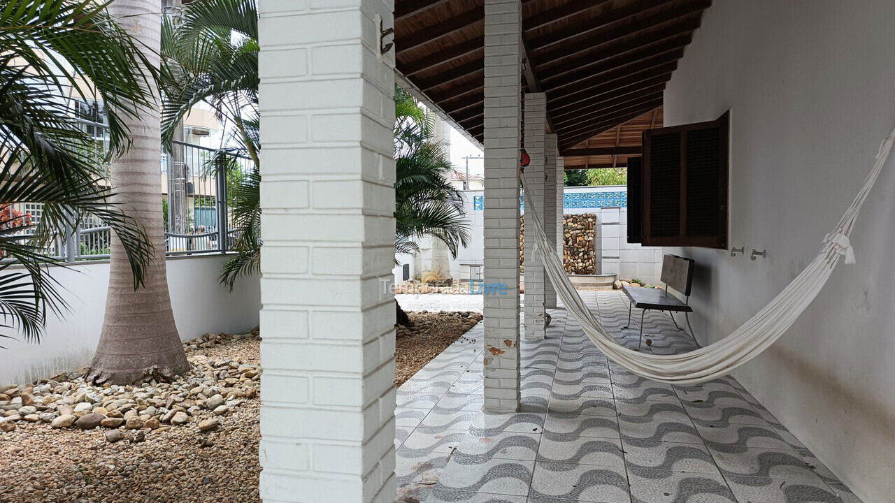 Casa para aluguel de temporada em Florianópolis (Cachoeira do Bom Jesus)