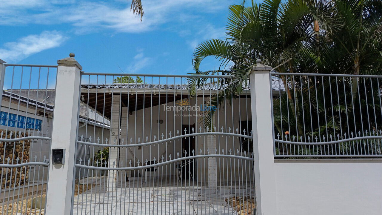 Casa para aluguel de temporada em Florianópolis (Cachoeira do Bom Jesus)