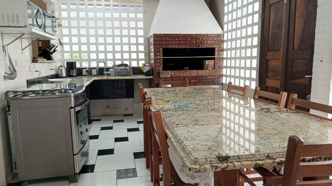 Casa para aluguel de temporada em Florianópolis (Cachoeira do Bom Jesus)
