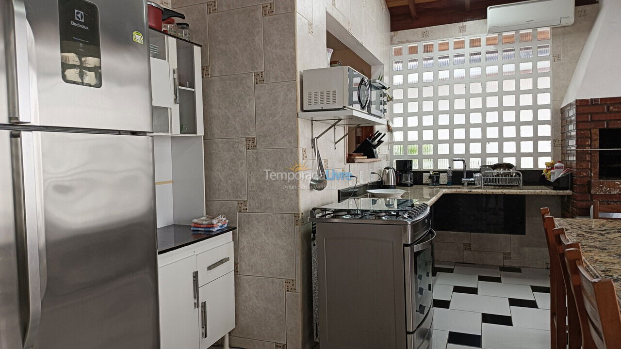 Casa para aluguel de temporada em Florianópolis (Cachoeira do Bom Jesus)