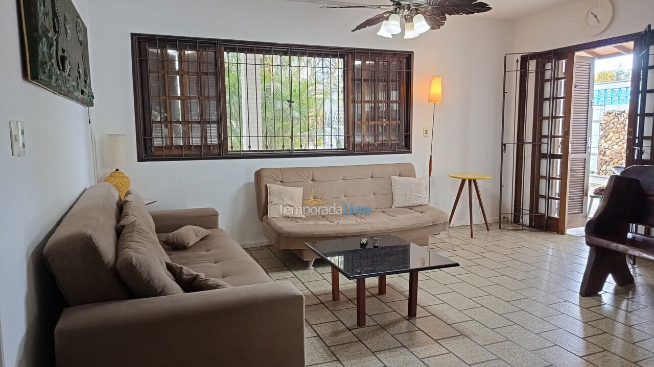 Casa para aluguel de temporada em Florianópolis (Cachoeira do Bom Jesus)