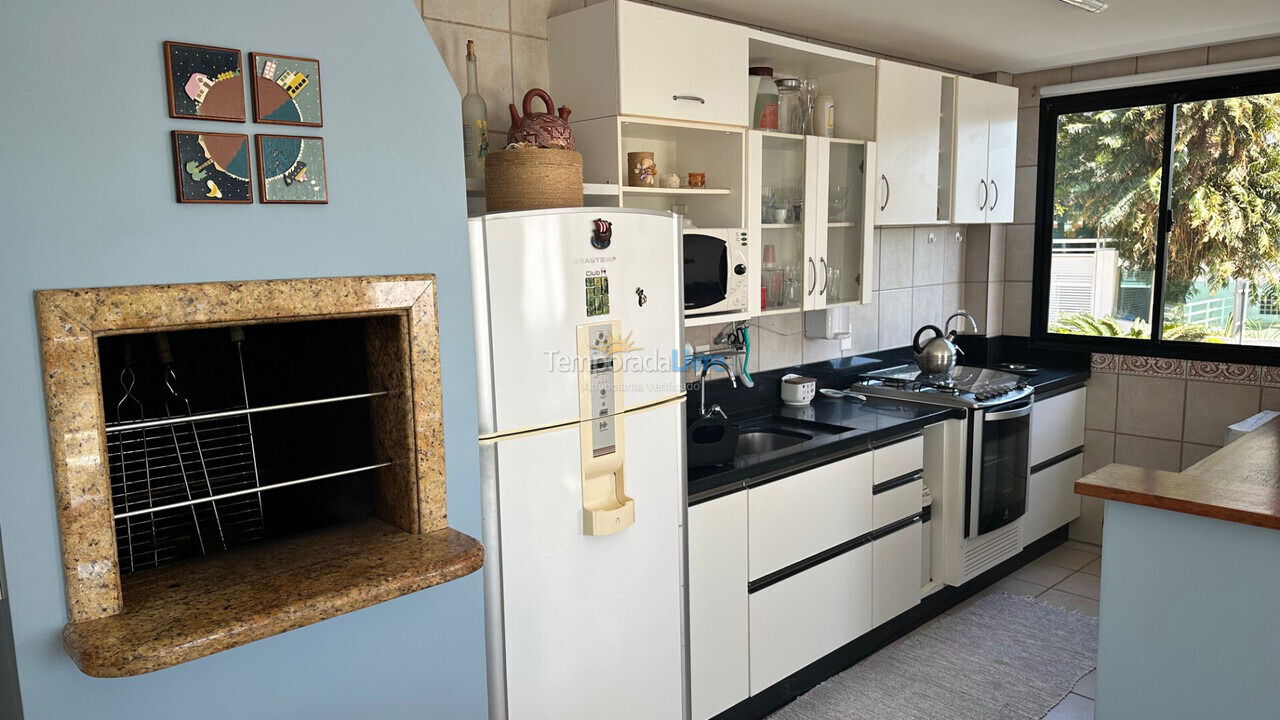 Apartment for vacation rental in Florianopolis (Canasvieiras)