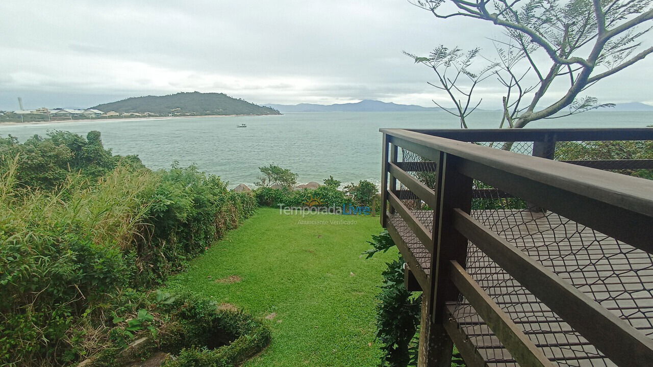 Casa para aluguel de temporada em Florianópolis (Lagoinha)