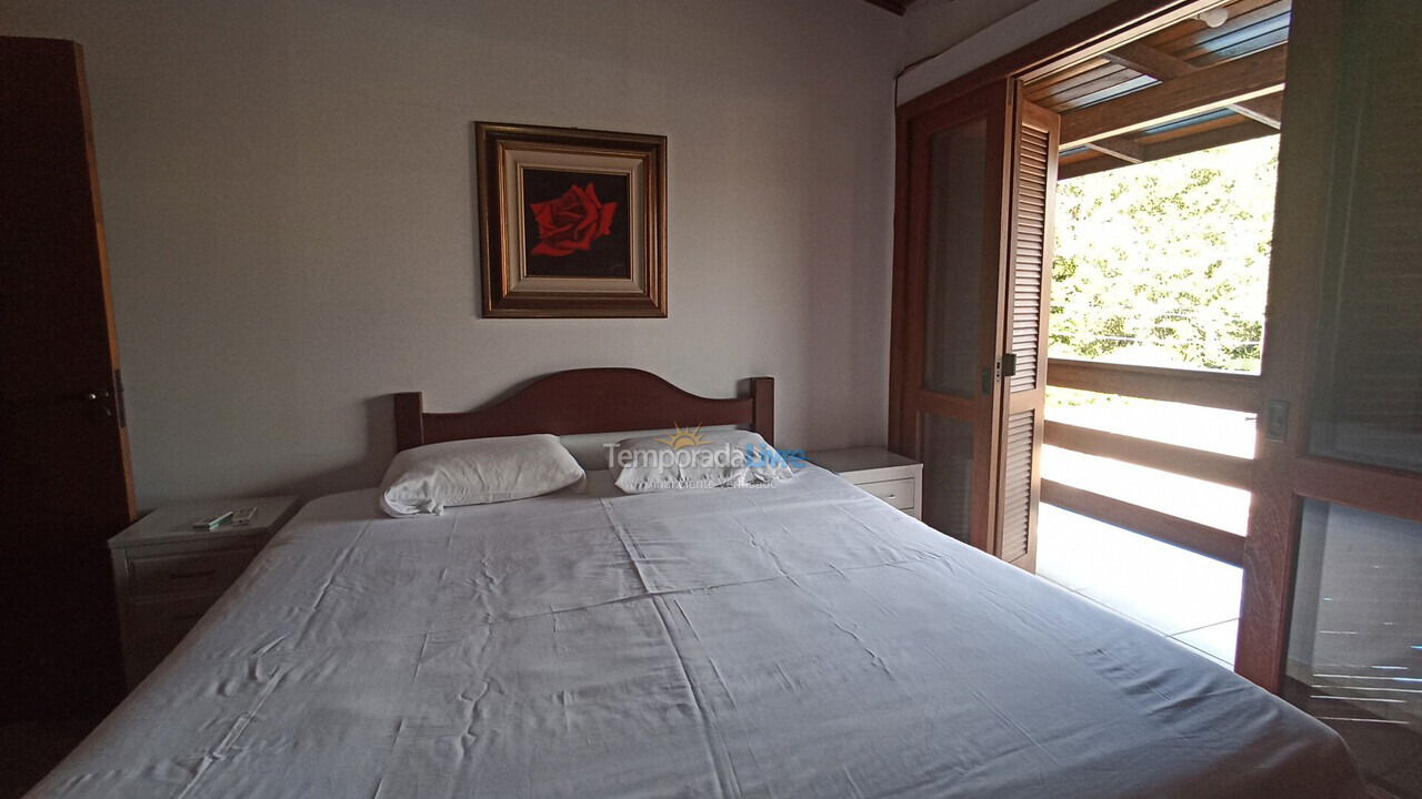 Casa para aluguel de temporada em Florianopolis (Praia dos Ingleses)