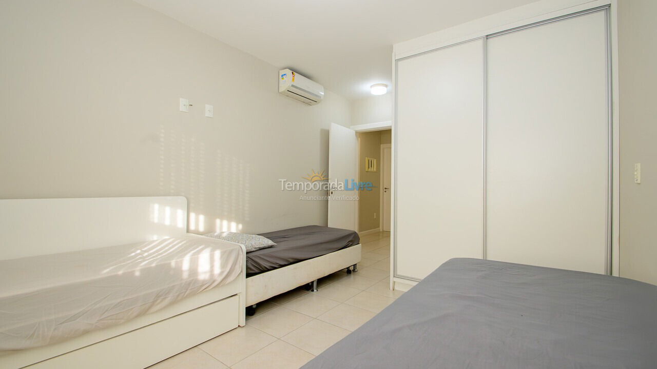 Apartment for vacation rental in Florianópolis (Brava)