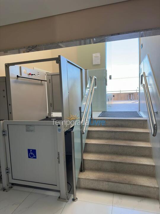 Apartamento para aluguel de temporada em Salvador (Costa Azul)