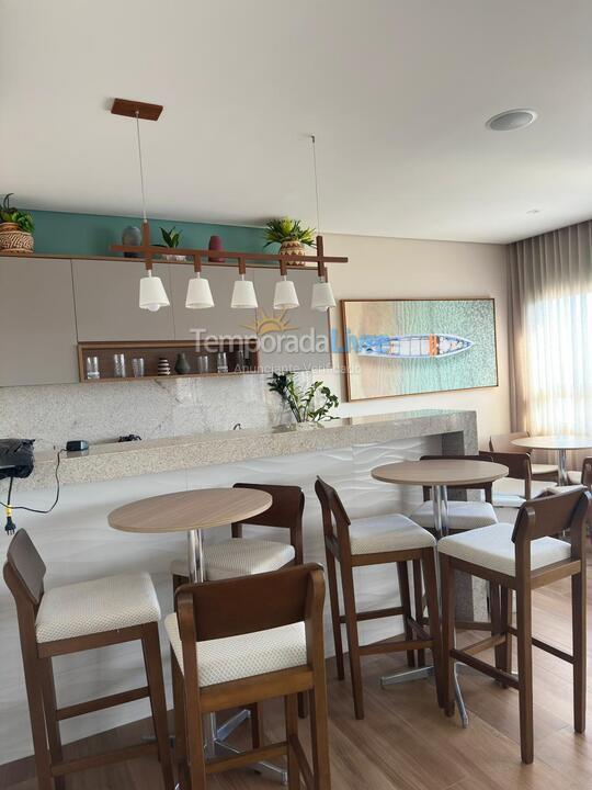 Apartamento para aluguel de temporada em Salvador (Costa Azul)