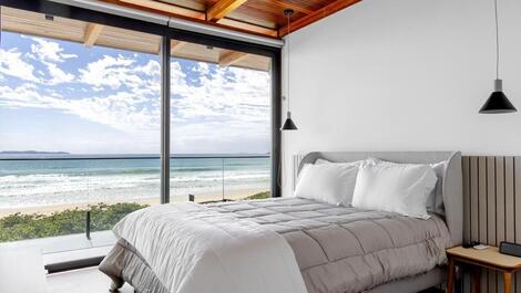 SEASIDE HOUSE ON MARISCAL BEACH