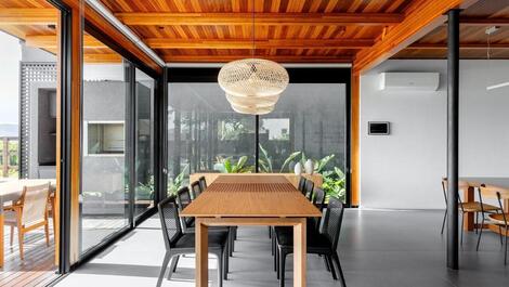 SEASIDE HOUSE ON MARISCAL BEACH