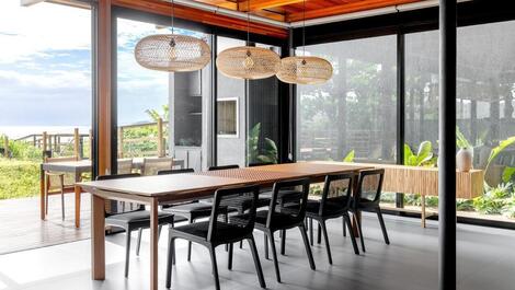 SEASIDE HOUSE ON MARISCAL BEACH