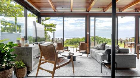 SEASIDE HOUSE ON MARISCAL BEACH