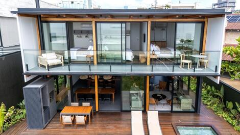 SEASIDE HOUSE ON MARISCAL BEACH