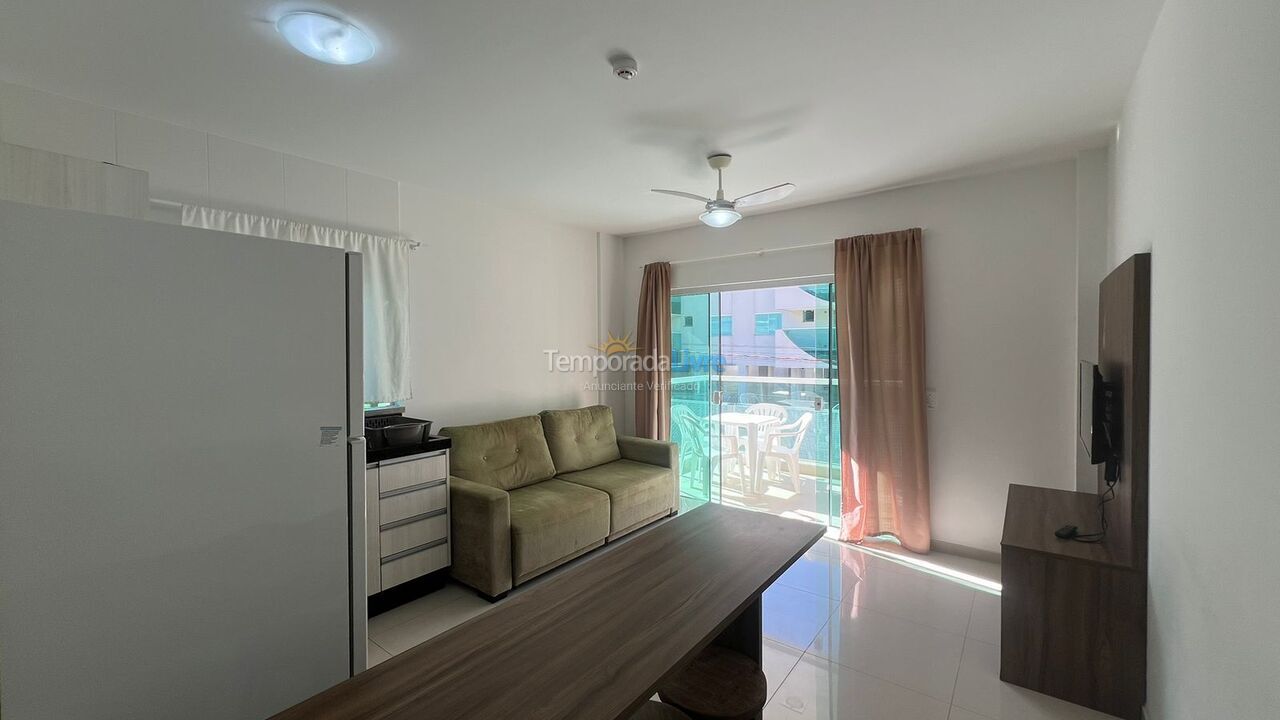 Apartamento para aluguel de temporada em Bombinhas (Praia de Quatro Ilhas)