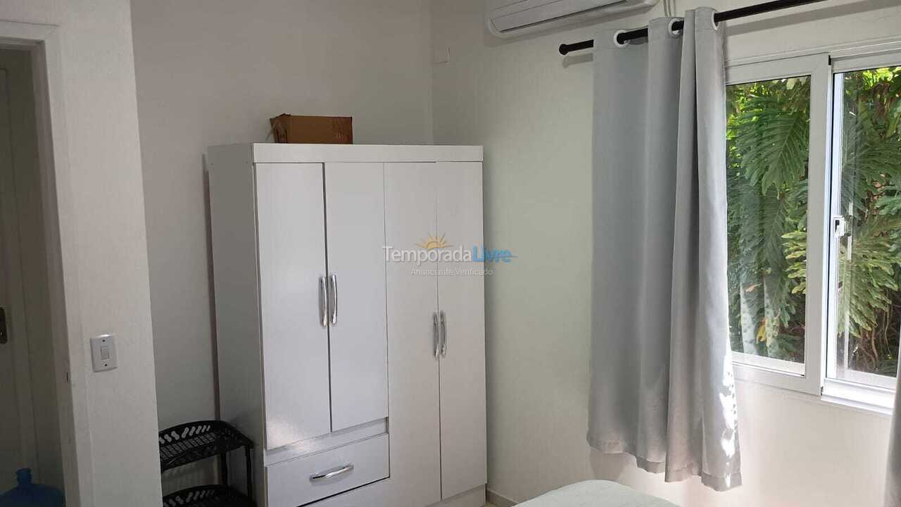 Apartamento para aluguel de temporada em São Francisco do Sul (Ubatuba)