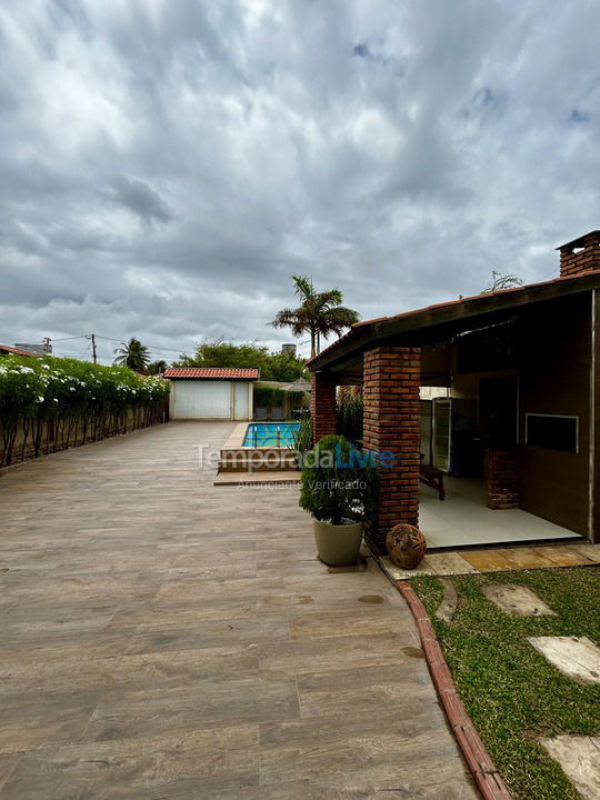 Casa para aluguel de temporada em Aquiraz (Porto das Dunas)