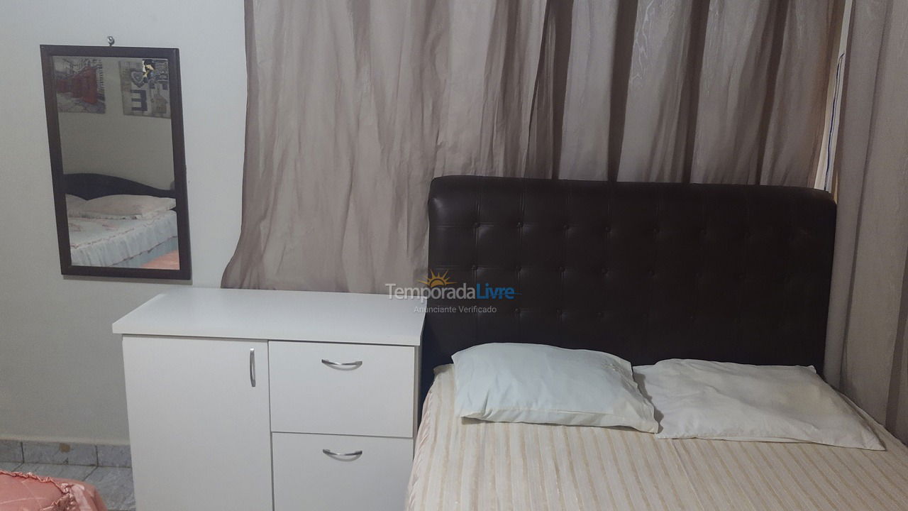 Casa para aluguel de temporada em Londrina (Universitário)