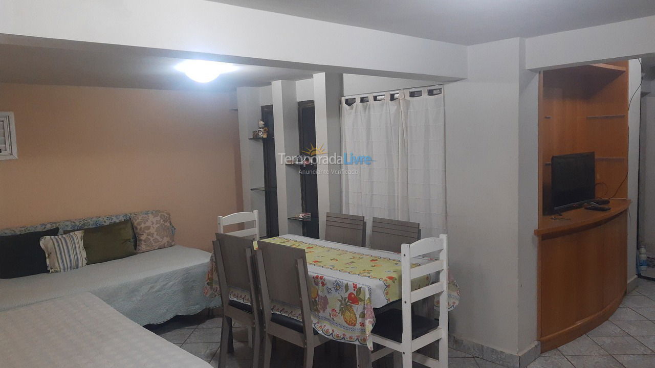Casa para aluguel de temporada em Londrina (Universitário)