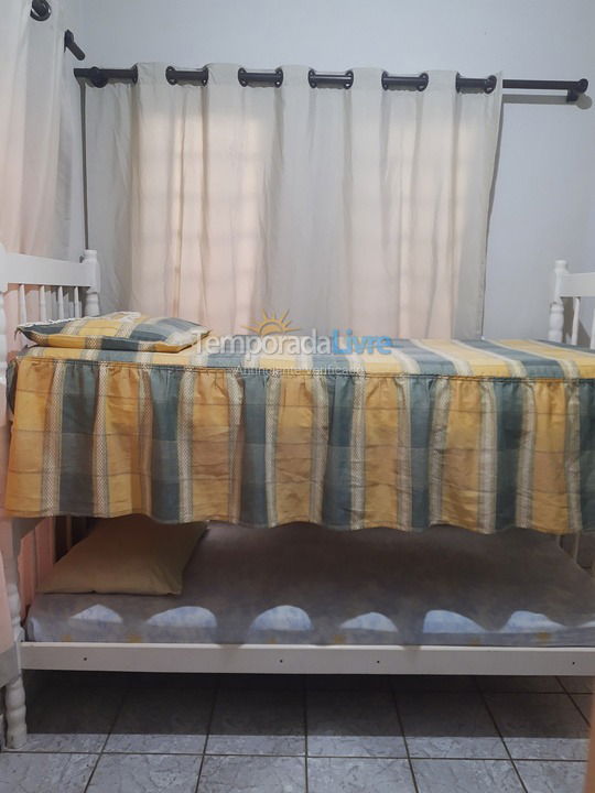 Casa para aluguel de temporada em Londrina (Universitário)