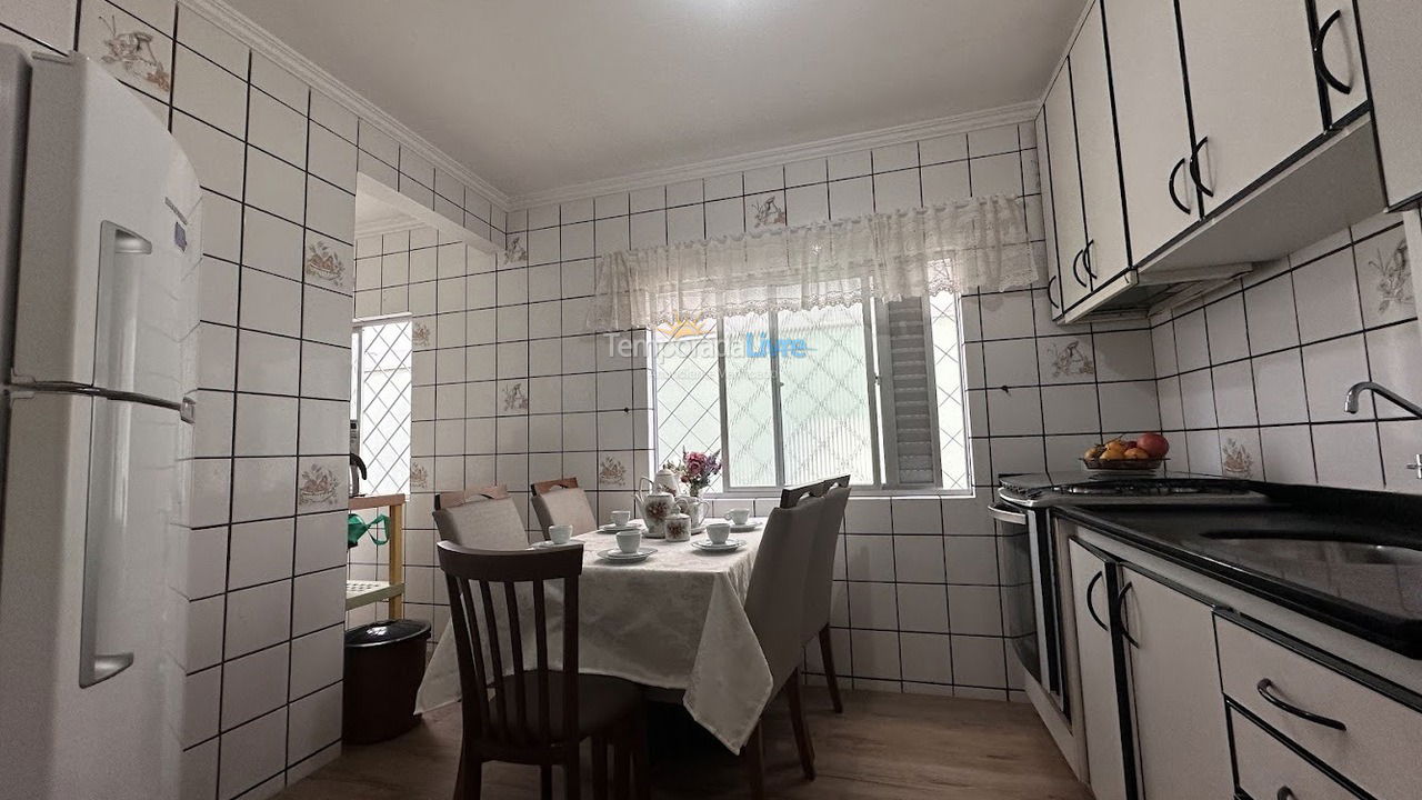 Apartment for vacation rental in Balneário Camboriú (Praia Central)